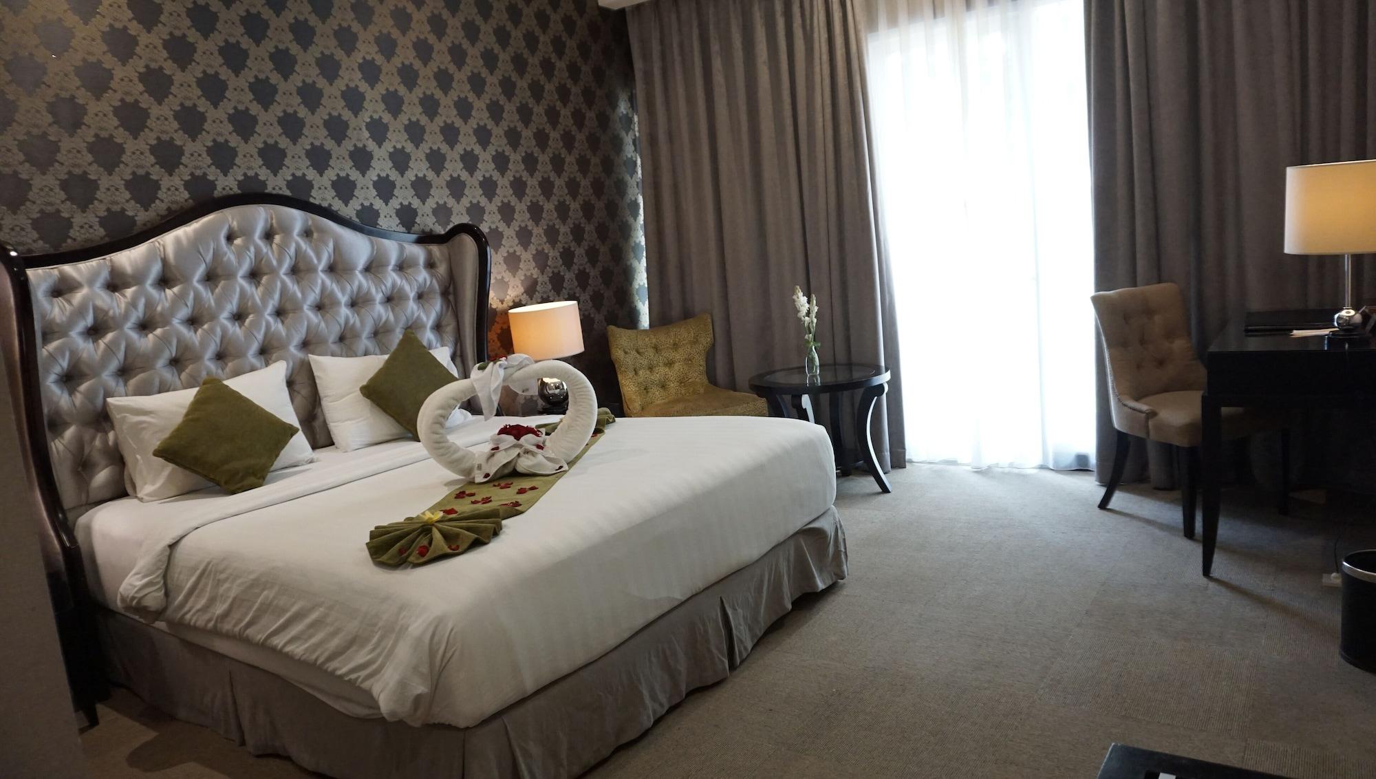 Hotel The Mirah 4*