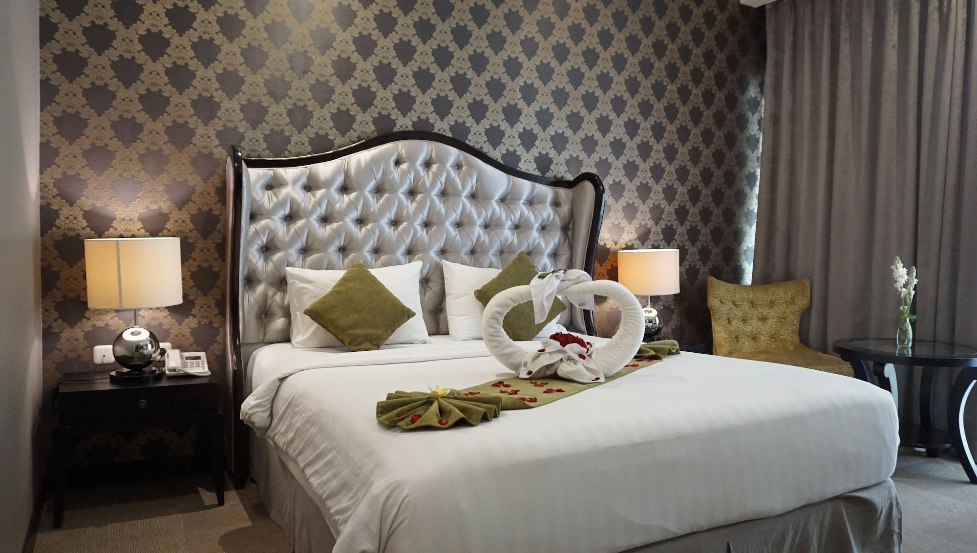 The Mirah 4*