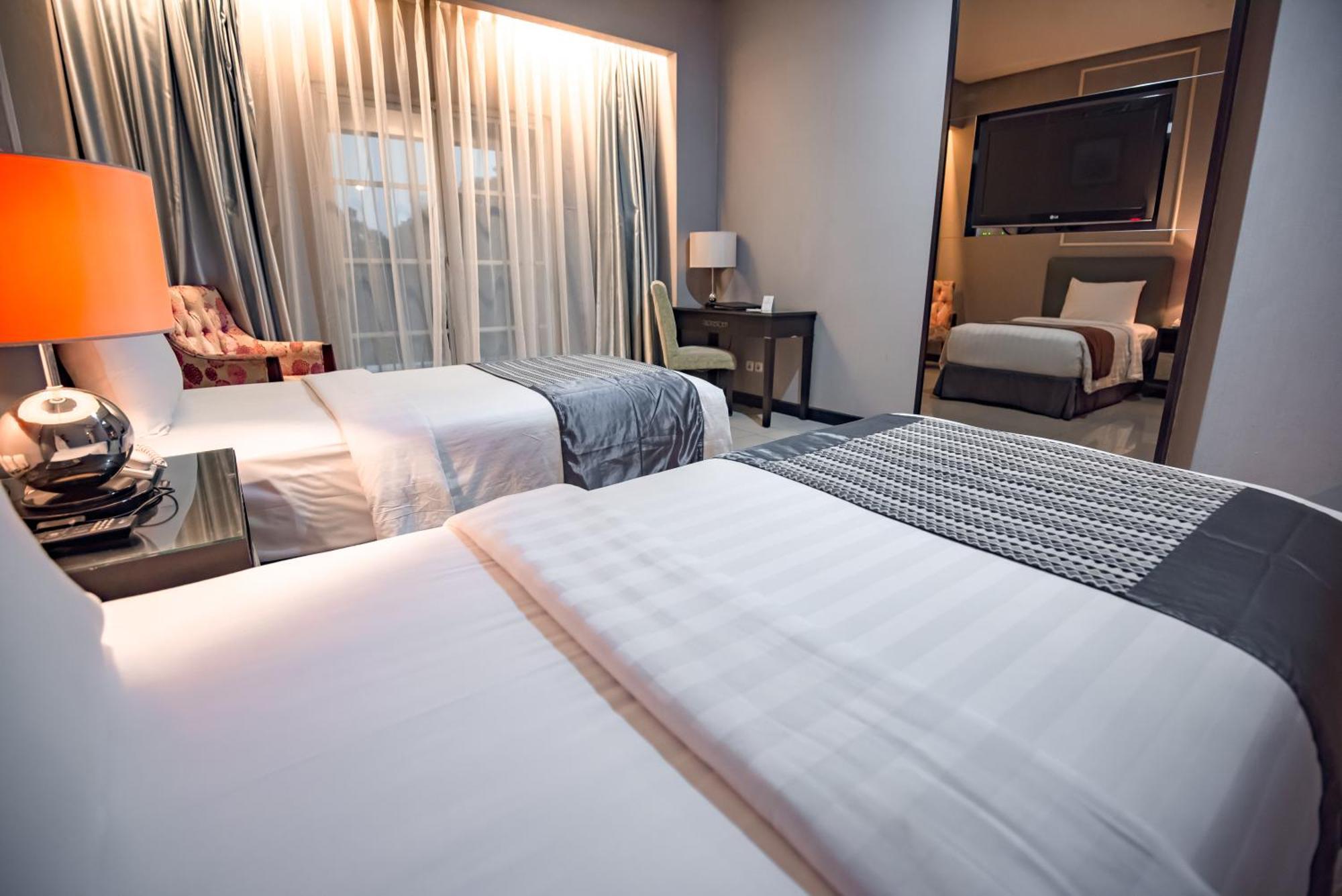 The Mirah 4*